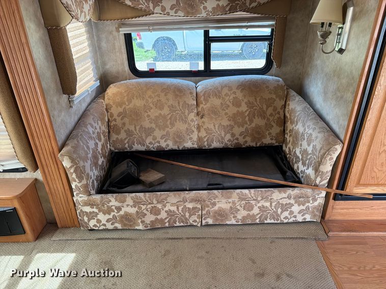 image for item FK3160 2008 NuWa Hitch Hiker II camper