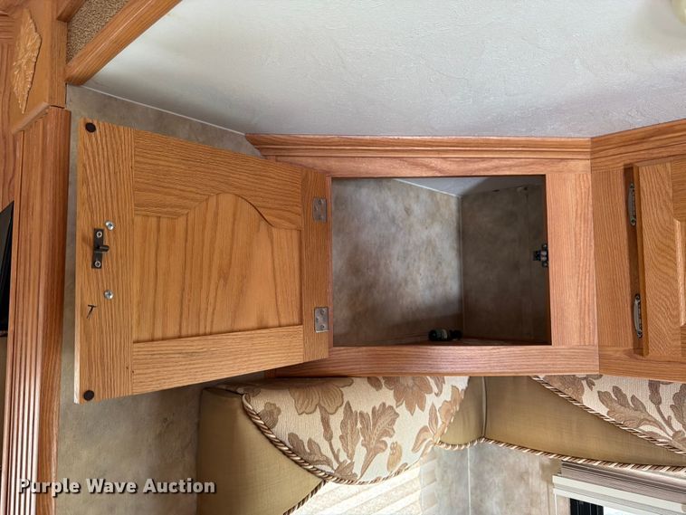 image for item FK3160 2008 NuWa Hitch Hiker II camper
