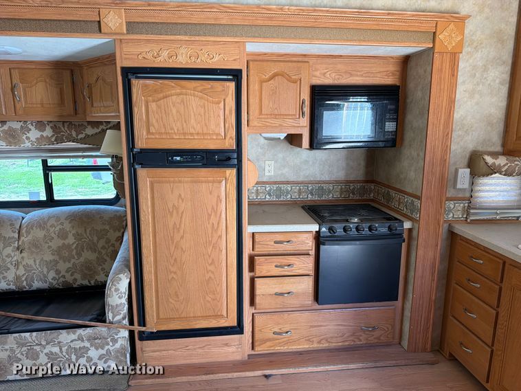 image for item FK3160 2008 NuWa Hitch Hiker II camper