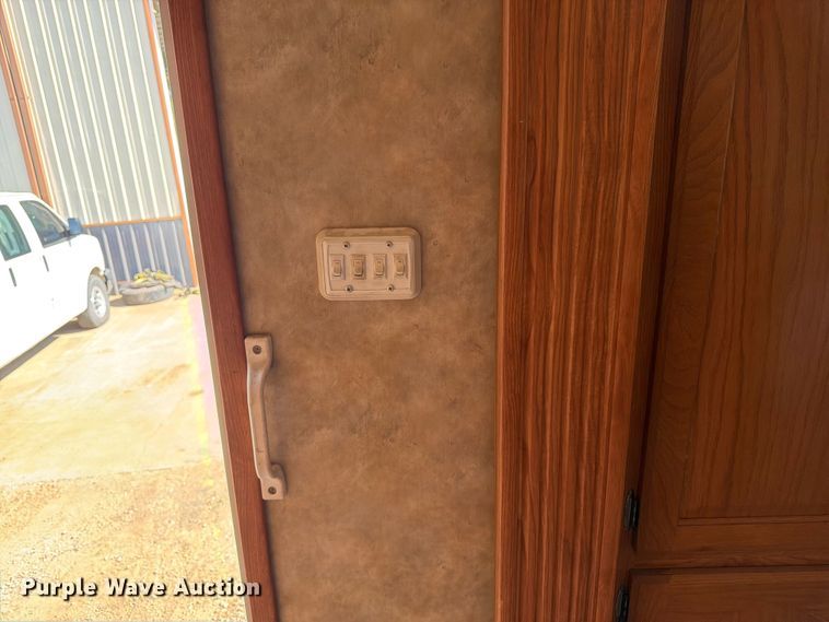 image for item FK3160 2008 NuWa Hitch Hiker II camper