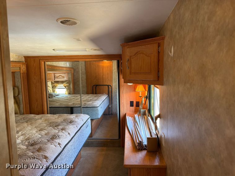 image for item FK3160 2008 NuWa Hitch Hiker II camper