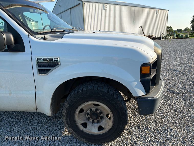 image for item FK3179 2008 Ford F250 Super Duty XL utility bed pickup truck