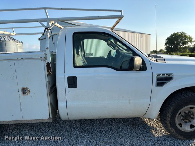 image for item FK3179 2008 Ford F250 Super Duty XL utility bed pickup truck
