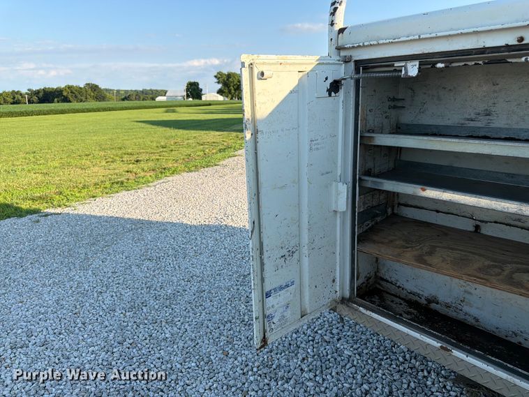 image for item FK3179 2008 Ford F250 Super Duty XL utility bed pickup truck