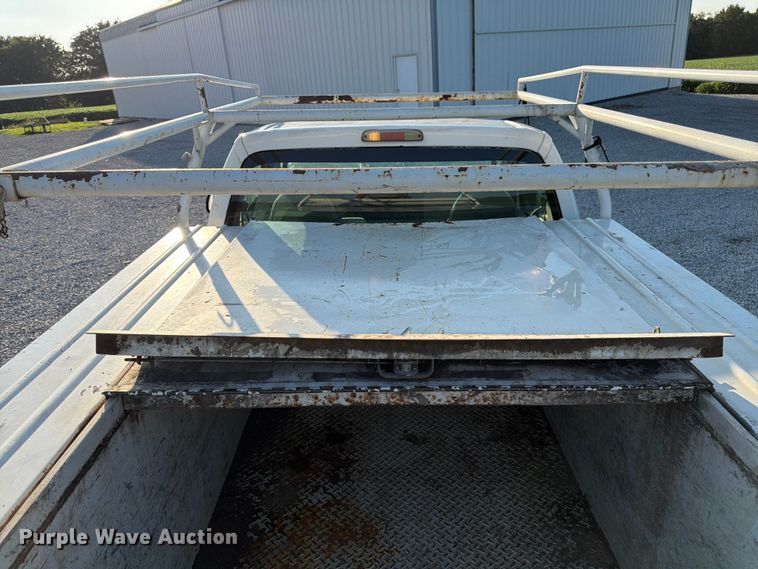 image for item FK3179 2008 Ford F250 Super Duty XL utility bed pickup truck