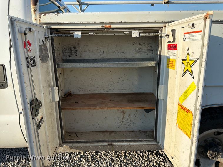 image for item FK3179 2008 Ford F250 Super Duty XL utility bed pickup truck