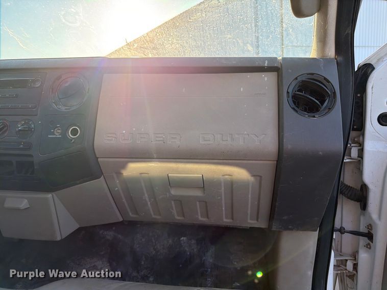 image for item FK3179 2008 Ford F250 Super Duty XL utility bed pickup truck