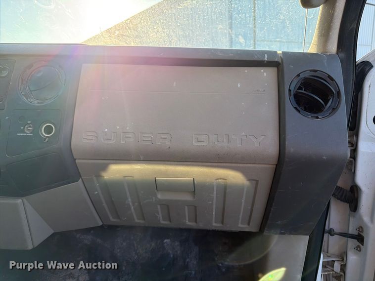 image for item FK3179 2008 Ford F250 Super Duty XL utility bed pickup truck