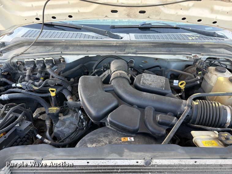 image for item FK3179 2008 Ford F250 Super Duty XL utility bed pickup truck