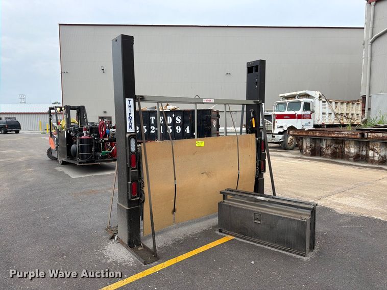 image for item FK3240 Thieman 1DR44 lift gate