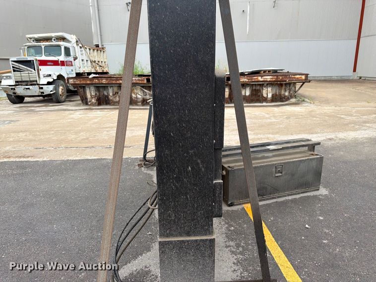 image for item FK3240 Thieman 1DR44 lift gate