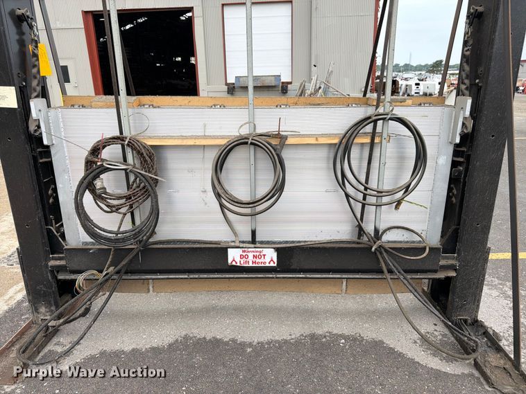 image for item FK3240 Thieman 1DR44 lift gate