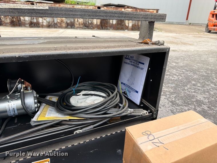 image for item FK3240 Thieman 1DR44 lift gate