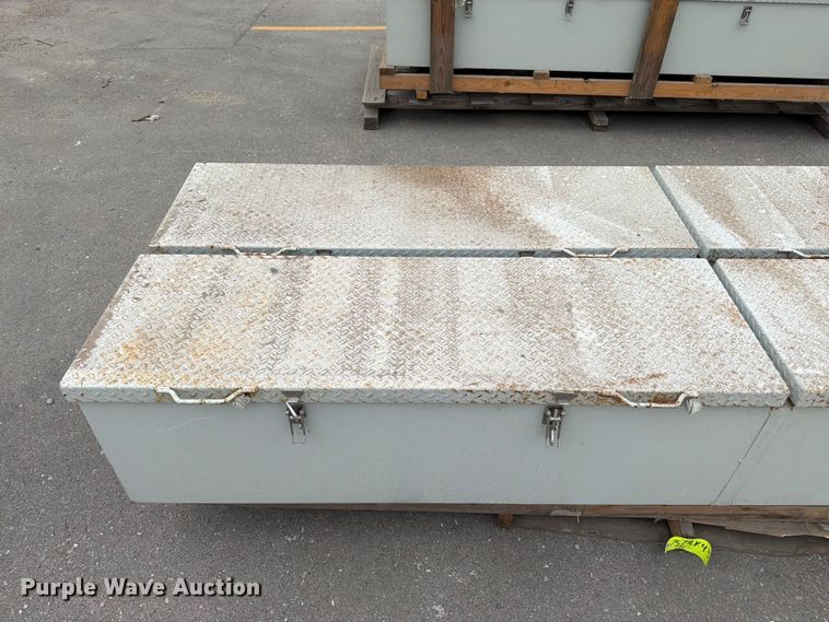 image for item FK3244 (4) toolboxes