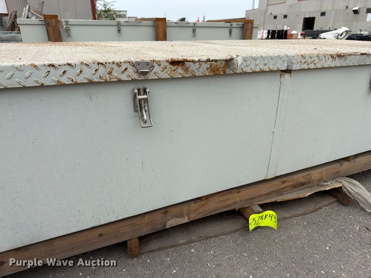 image for item FK3244 (4) toolboxes