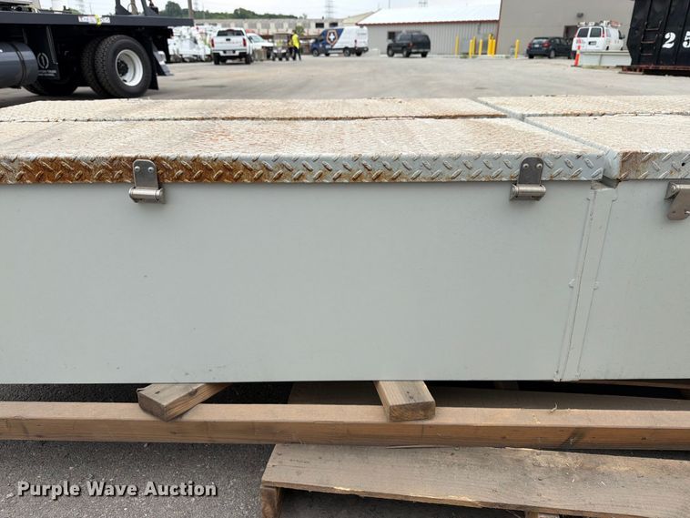image for item FK3244 (4) toolboxes