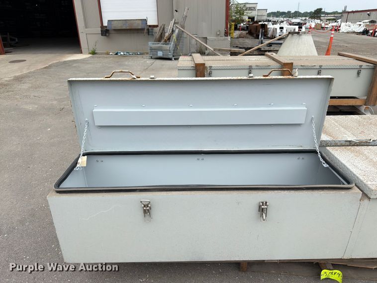 image for item FK3244 (4) toolboxes