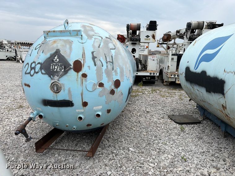 image for item FK3255 1991 Bulk Truck and Transport propane tank