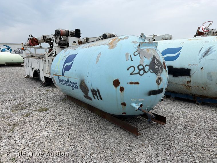 image for item FK3255 1991 Bulk Truck and Transport propane tank
