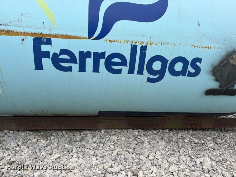 image for item FK3255 1991 Bulk Truck and Transport propane tank