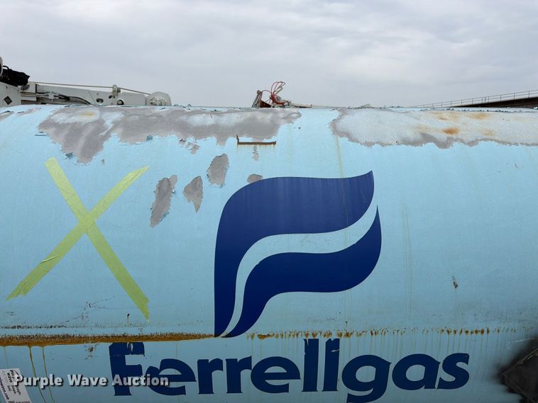 image for item FK3255 1991 Bulk Truck and Transport propane tank