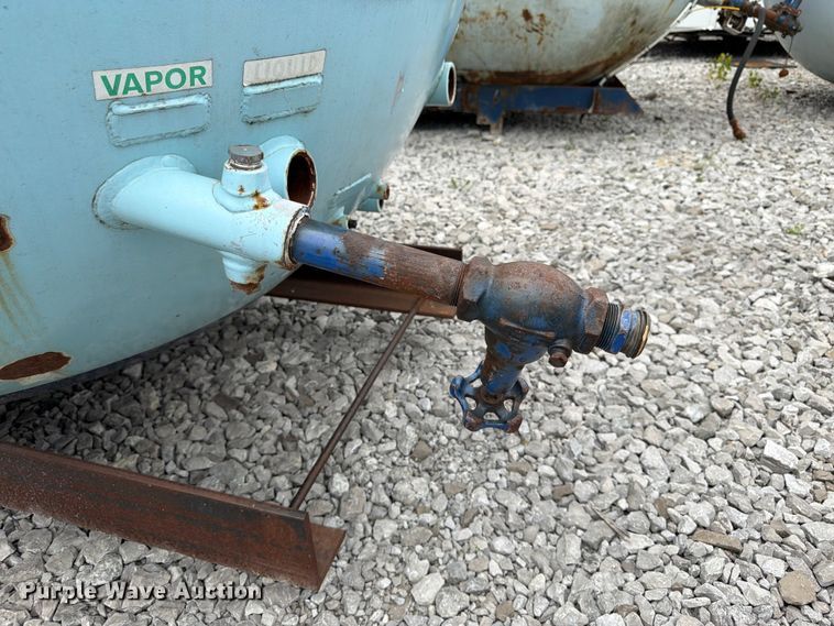 image for item FK3255 1991 Bulk Truck and Transport propane tank