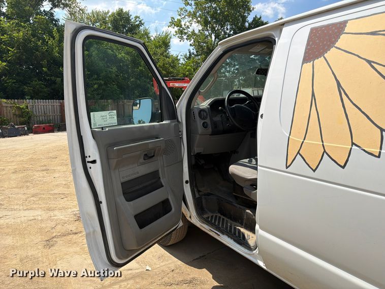 image for item FK3503 2013 Ford E150 van