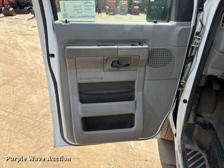 image for item FK3503 2013 Ford E150 van