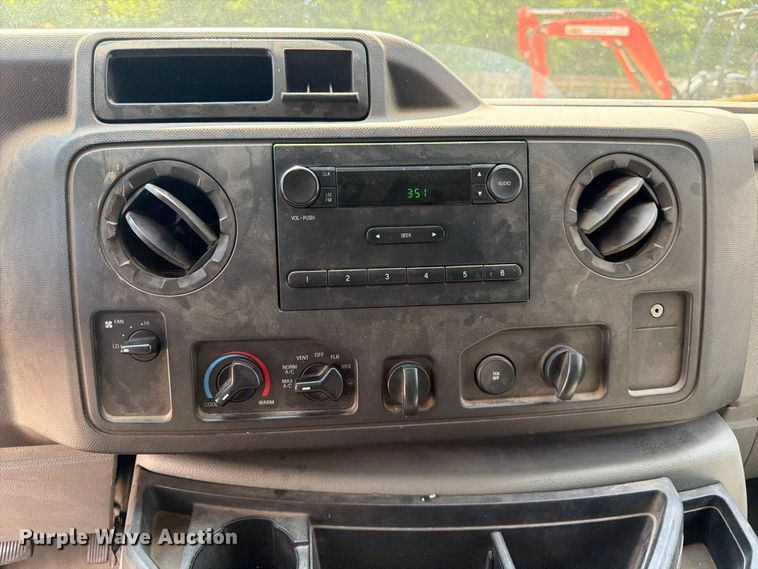 image for item FK3503 2013 Ford E150 van