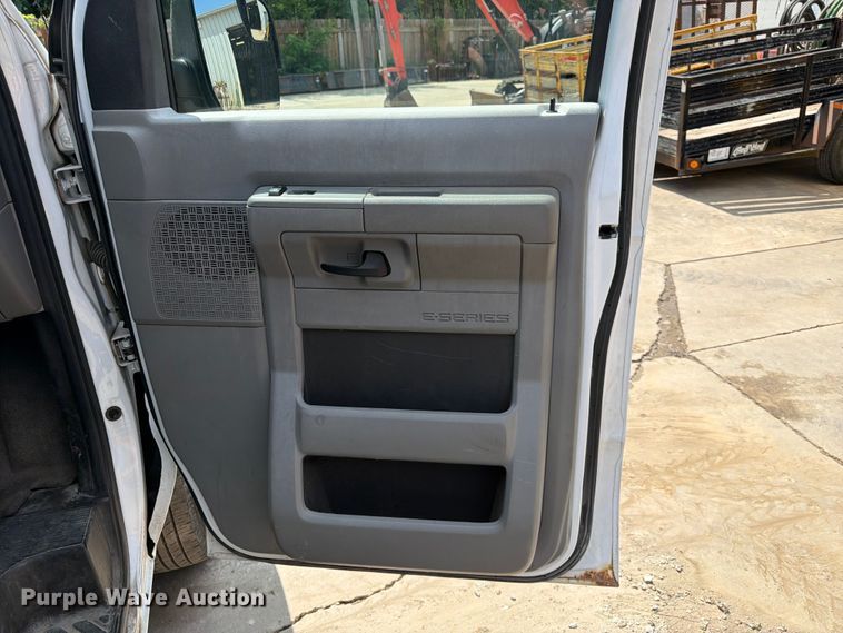 image for item FK3503 2013 Ford E150 van