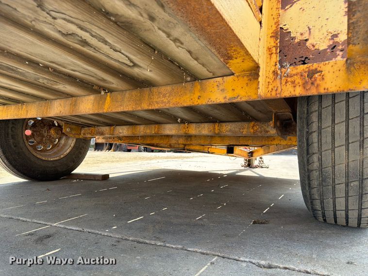 image for item FK3504 1998 Redi Haul utility trailer