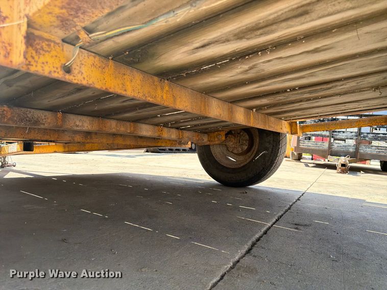 image for item FK3504 1998 Redi Haul utility trailer