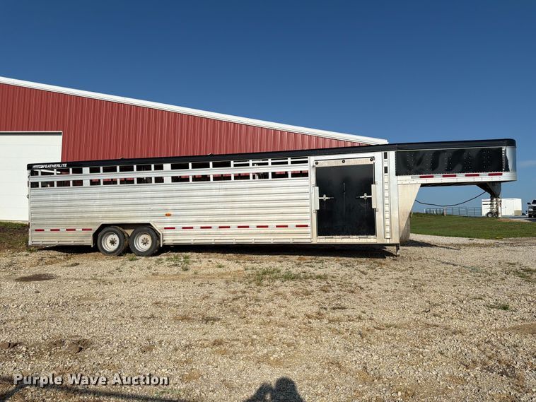 image for item FK3522 2020 Featherlite Trailers livestock trailer