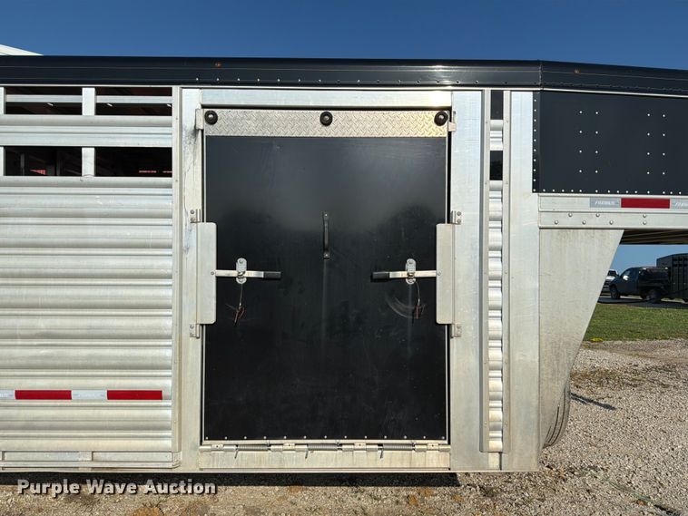 image for item FK3522 2020 Featherlite Trailers livestock trailer