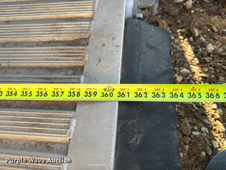 image for item FK3522 2020 Featherlite Trailers livestock trailer