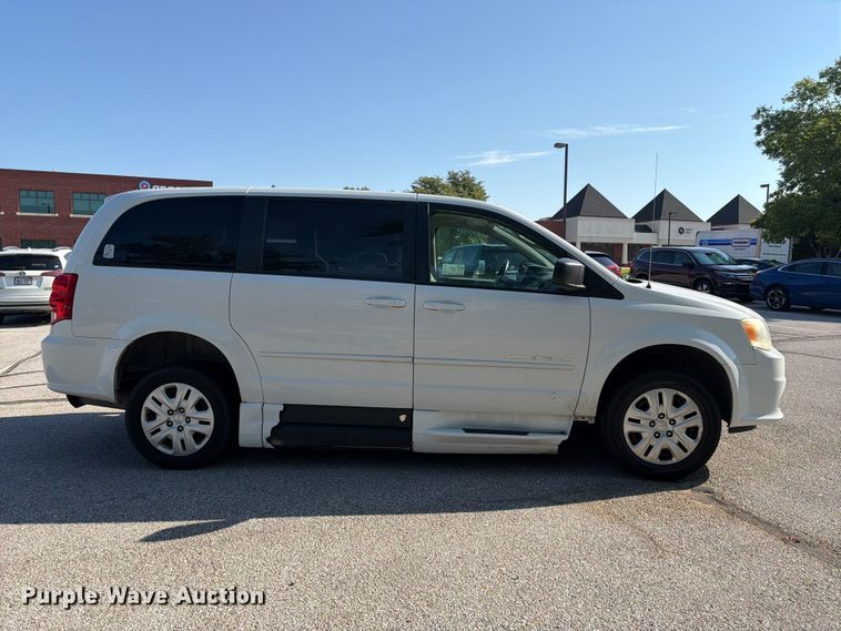 image for item FK3528 2014 Dodge Grand Caravan van