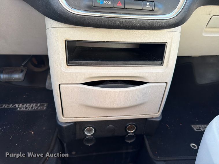 image for item FK3528 2014 Dodge Grand Caravan van