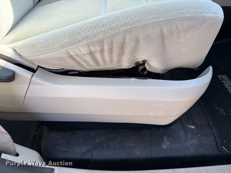 image for item FK3528 2014 Dodge Grand Caravan van