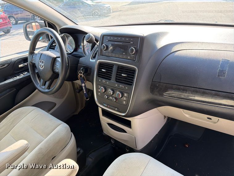 image for item FK3528 2014 Dodge Grand Caravan van