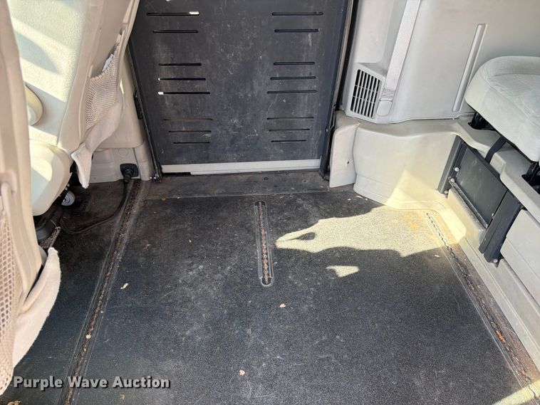 image for item FK3528 2014 Dodge Grand Caravan van