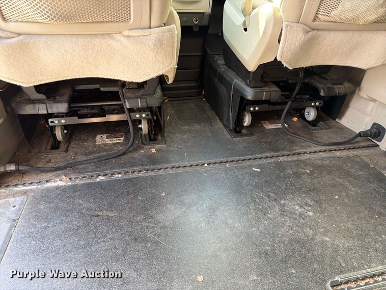 image for item FK3528 2014 Dodge Grand Caravan van