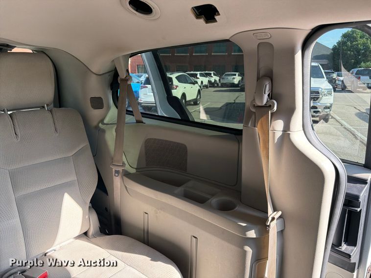 image for item FK3528 2014 Dodge Grand Caravan van