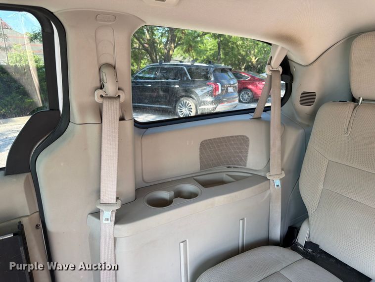 image for item FK3528 2014 Dodge Grand Caravan van