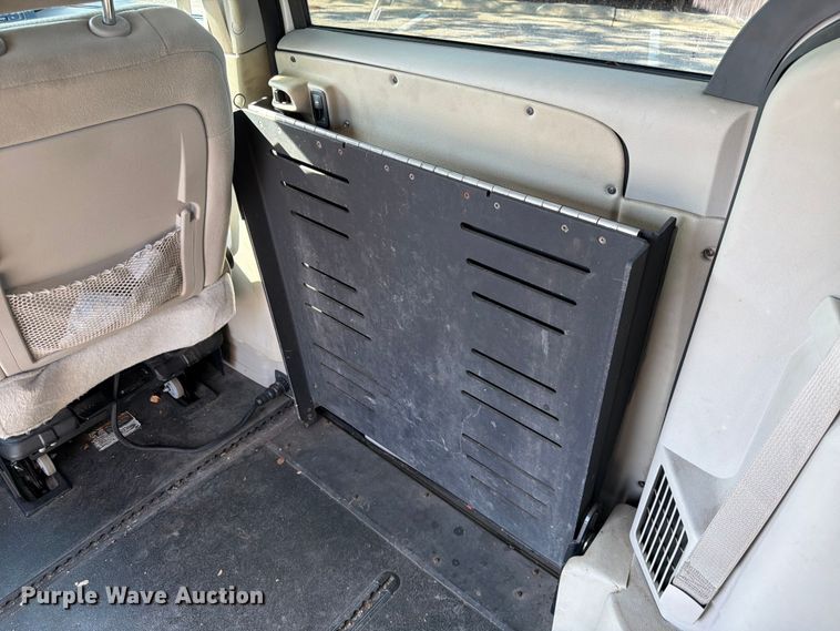 image for item FK3528 2014 Dodge Grand Caravan van