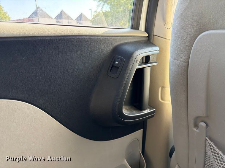 image for item FK3528 2014 Dodge Grand Caravan van