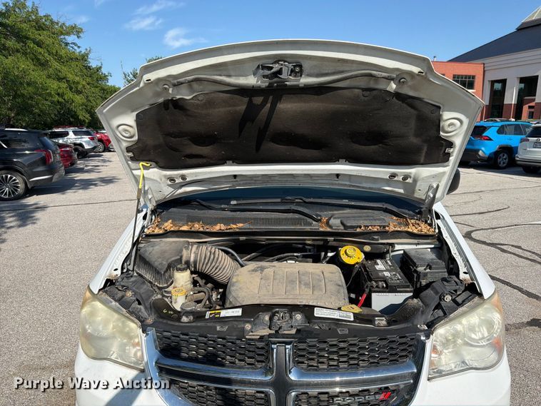 image for item FK3528 2014 Dodge Grand Caravan van