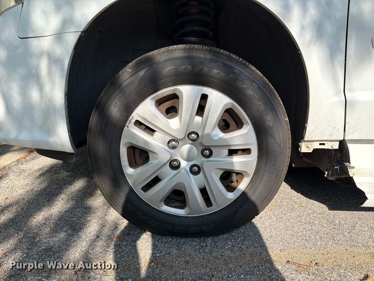image for item FK3528 2014 Dodge Grand Caravan van
