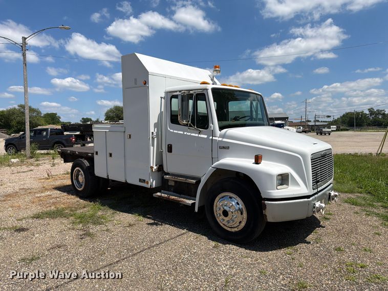 image for item FK4055 2002 Freightliner FL70 utility / service truck