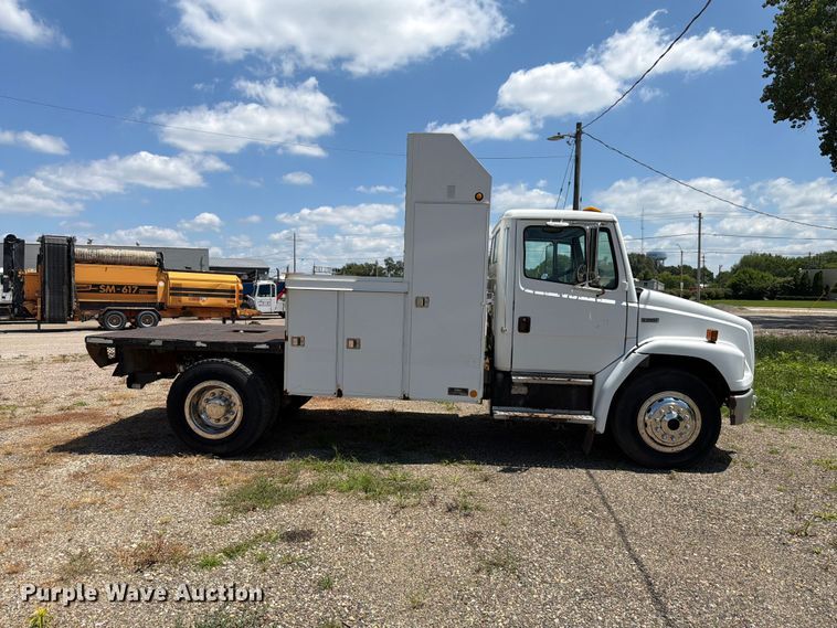 image for item FK4055 2002 Freightliner FL70 utility / service truck