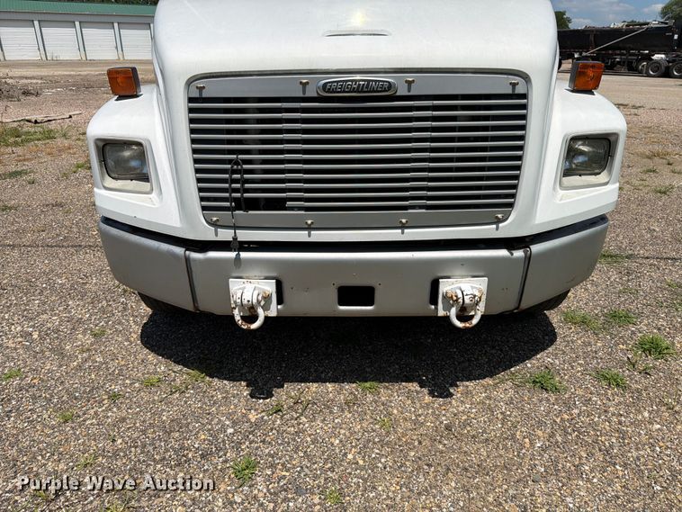 image for item FK4055 2002 Freightliner FL70 utility / service truck